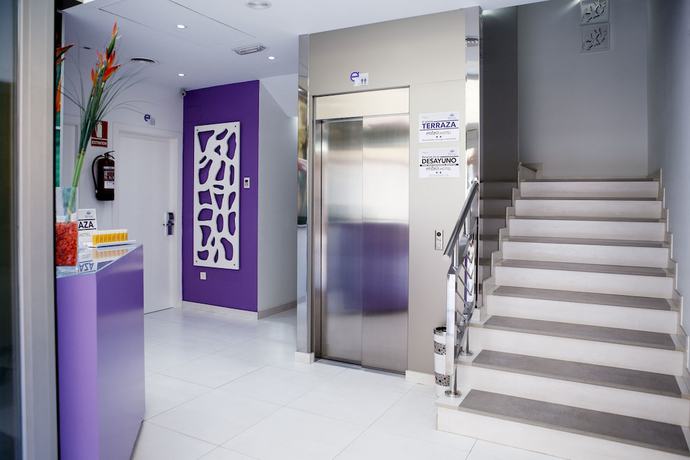 Imagen de los interiores del Hotel &Eacute;nfasis. Foto 20