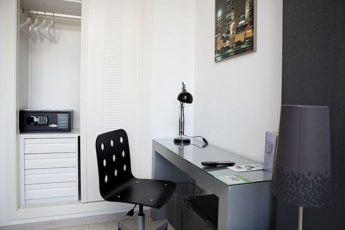 Imagen de la habitación del Hotel &Eacute;nfasis. Foto 17