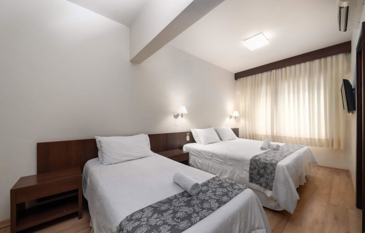 Imagen de la habitación del Hotel Évora, Florianópolis. Foto 12