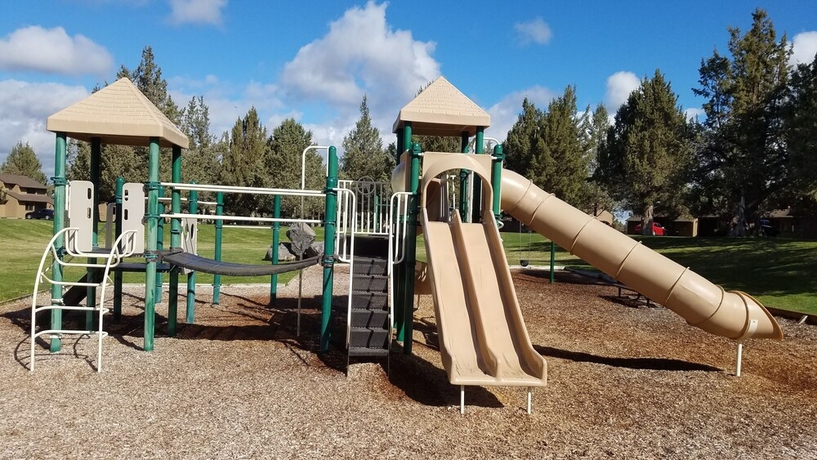 Imagen de los exteriores del Hotel Eagle Crest Vacation Resort. Foto 15