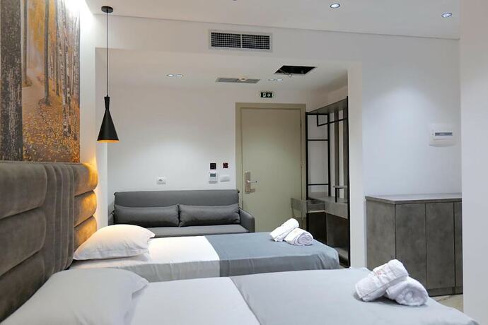 Imagen general del Hotel Eagle, Ksamil. Foto 11