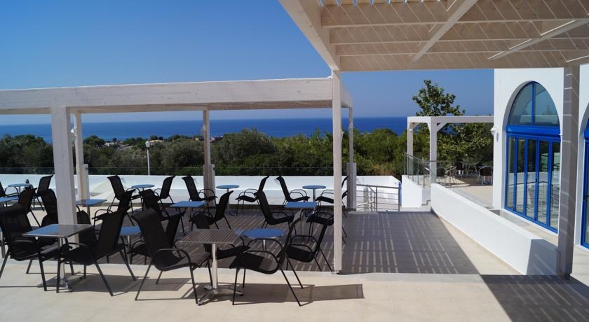 Imagen del bar/restaurante del Hotel Eagles Nest. Foto 3