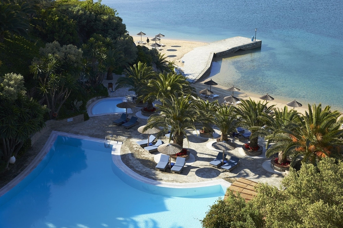 Imagen de la piscina del Hotel Eagles Palace. Foto 9