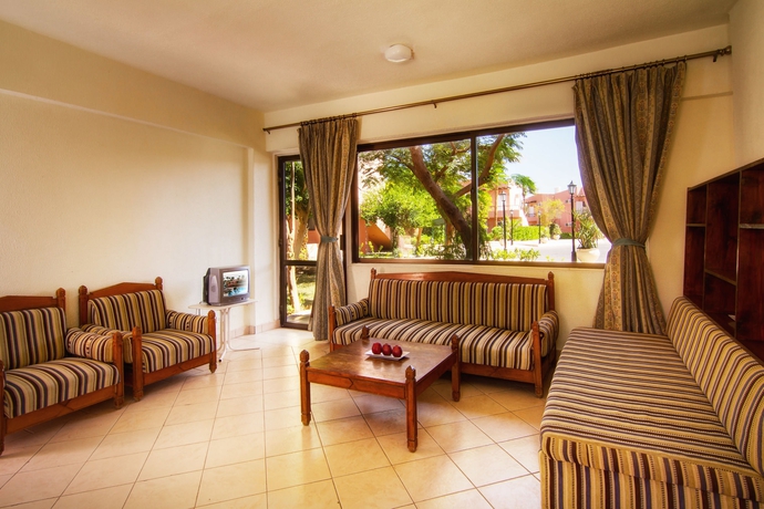 Imagen de la habitación del Hotel Eagle's Paradise Beach Resort Abu Soma. Foto 4