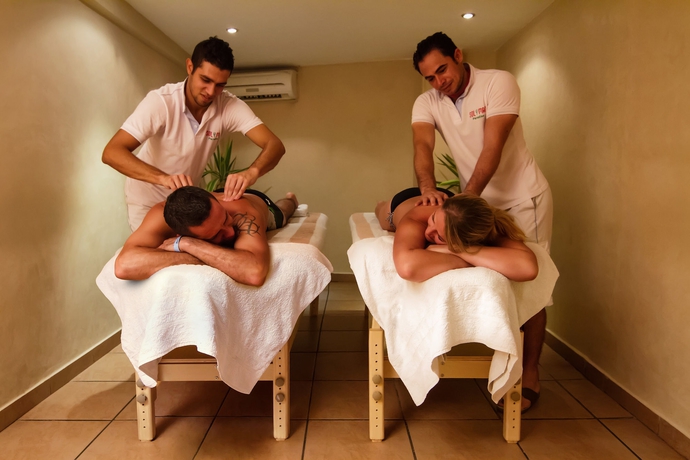 Imagen general del Hotel Eagle's Paradise Beach Resort Abu Soma. Foto 2