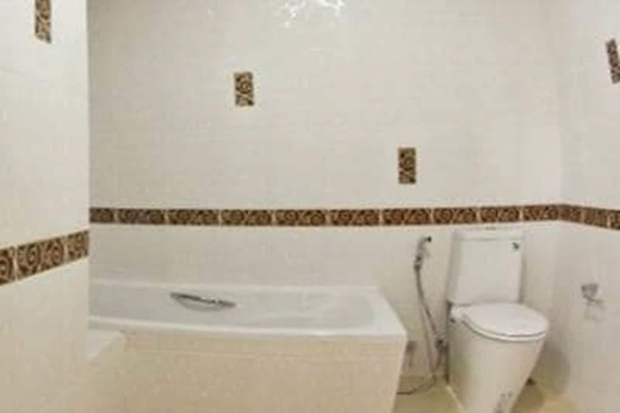 Imagen de la piscina del Hotel Eak Condoview. Foto 13