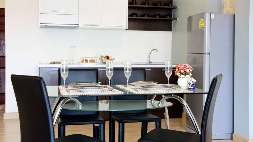 Imagen de la piscina del Hotel Eak Condoview. Foto 16