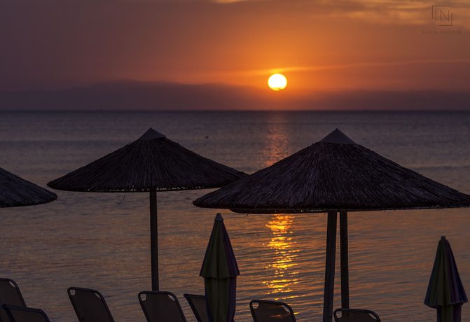 Imagen del bar/restaurante del Hotel Eantos Studios and Suites. Foto 3