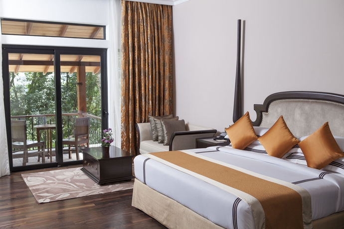 Imagen de la habitación del Hotel Earl's Regency. Foto 7