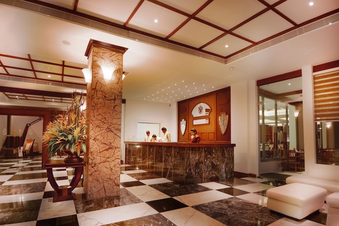 Imagen de los interiores del Hotel Earl's Regent Kandy. Foto 18