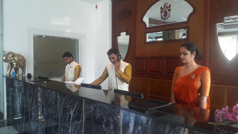 Imagen de los interiores del Hotel Earl's Regent Kandy. Foto 19