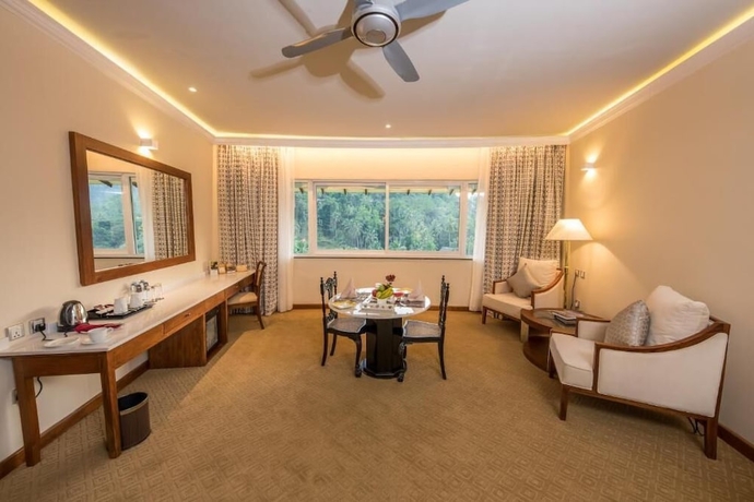 Imagen de la habitación del Hotel Earl's Regent Kandy. Foto 17