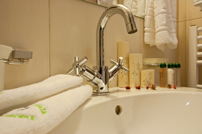 Imagen de la habitación del Hotel Earth and People and Spa. Foto 9