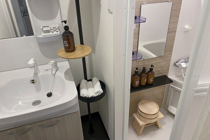Imagen general del Hotel Earthmans Osaka-jo. Foto 5