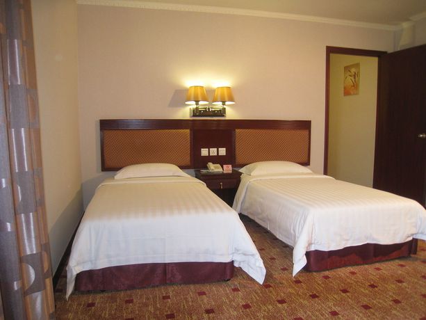 Imagen de la habitación del Hotel East Asia. Foto 2