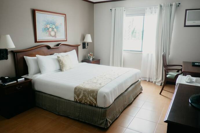 Imagen de la habitación del Hotel East Asia Royale. Foto 17