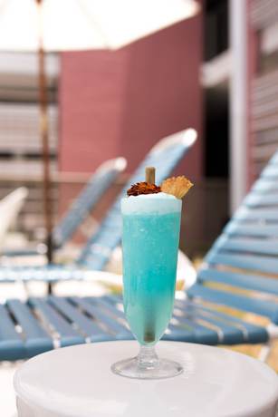 Imagen de la piscina del Hotel East Austin. Foto 17