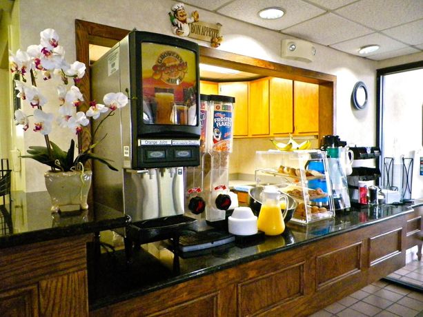 Imagen de los interiores del Hotel East Carolina Inn. Foto 13