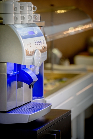 Imagen del bar/restaurante del Hotel East City Budapest. Foto 10