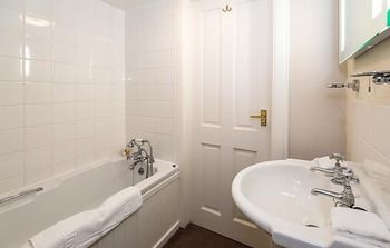 Imagen de la habitación del Hotel East Haugh House. Foto 14