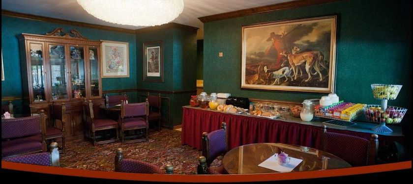 Imagen del bar/restaurante del Hotel East Norwich Inn. Foto 3