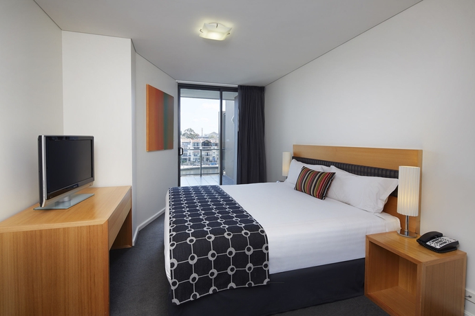 Imagen de la habitación del Hotel East Perth Suites. Foto 11