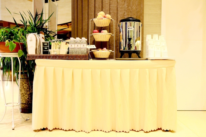 Imagen del bar/restaurante del Hotel East Queen (lanzhou An'ning Taohai). Foto 2