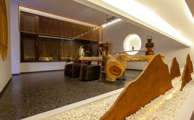 Imagen de los interiores del Hotel East Sea Chaozhou. Foto 22