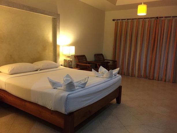 Imagen de la habitación del Hotel East Sea Paradise. Foto 5