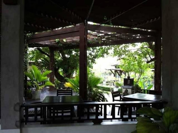 Imagen del bar/restaurante del Hotel East Sea Paradise. Foto 3