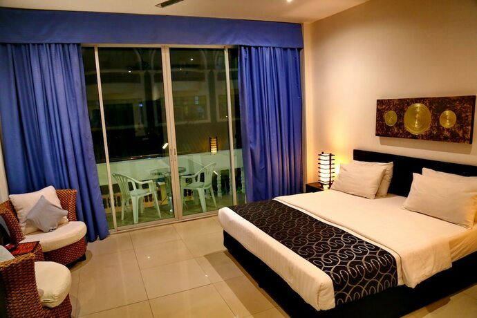 Imagen de la habitación del Hotel East Suites. Foto 20
