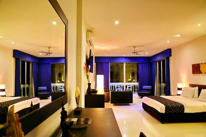 Imagen de la habitación del Hotel East Suites. Foto 25