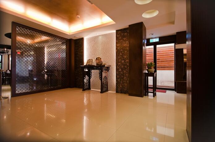 Imagen de los interiores del Hotel East Town 26. Foto 39