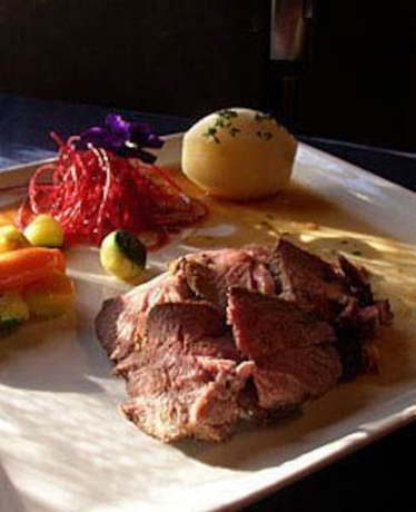 Imagen del bar/restaurante del Hotel East West. Foto 6