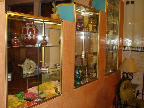 Imagen de los interiores del Hotel East West. Foto 19