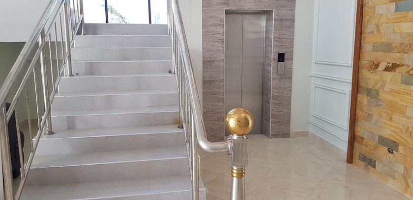 Imagen de los interiores del Hotel Eastern City. Foto 18