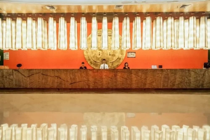 Imagen de los interiores del Hotel Eastern Five Continents. Foto 18