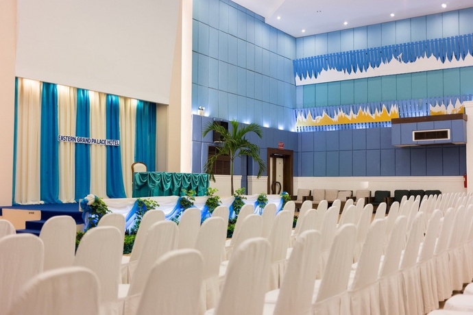 Imagen de los interiores del Hotel Eastern Grand Palace. Foto 13