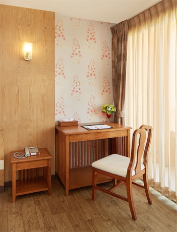 Imagen de la habitación del Hotel Eastern Grand Palace. Foto 6