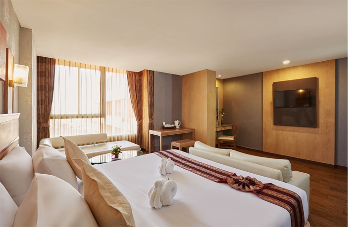 Imagen de la habitación del Hotel Eastern Grand Palace. Foto 10