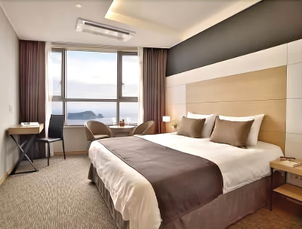 Imagen de la habitación del Hotel Eastern Hotel Jeju. Foto 12