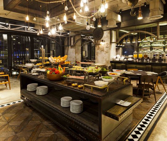 Imagen del bar/restaurante del Hotel Eastin Tan Chiang Mai. Foto 18