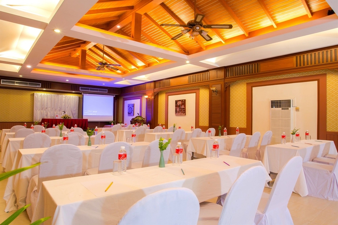 Imagen de los interiores del Hotel Eastiny Resort and Spa Pattaya. Foto 12