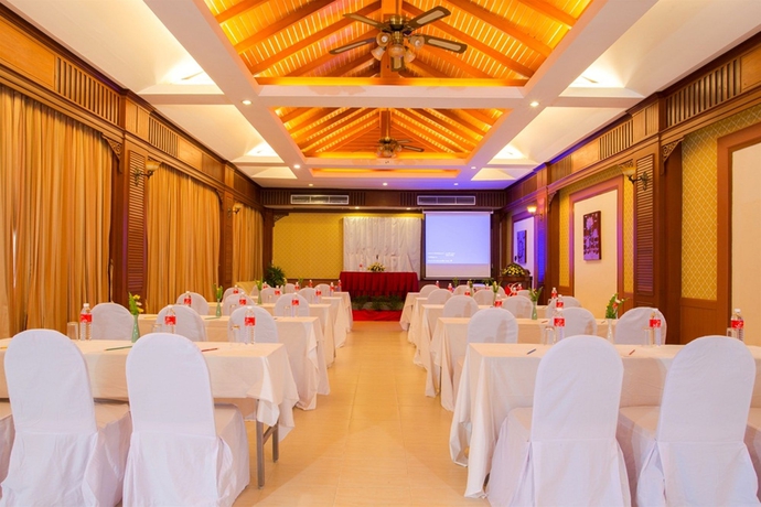 Imagen de los interiores del Hotel Eastiny Resort and Spa Pattaya. Foto 15