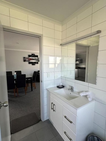 Imagen de los interiores del Hotel Eastland Pacific Motor Lodge. Foto 16