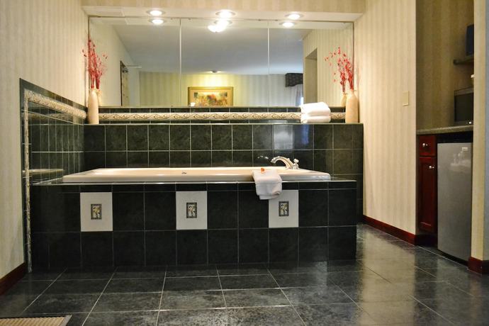 Imagen de la habitación del Hotel Eastland Suites And Conference Center. Foto 5