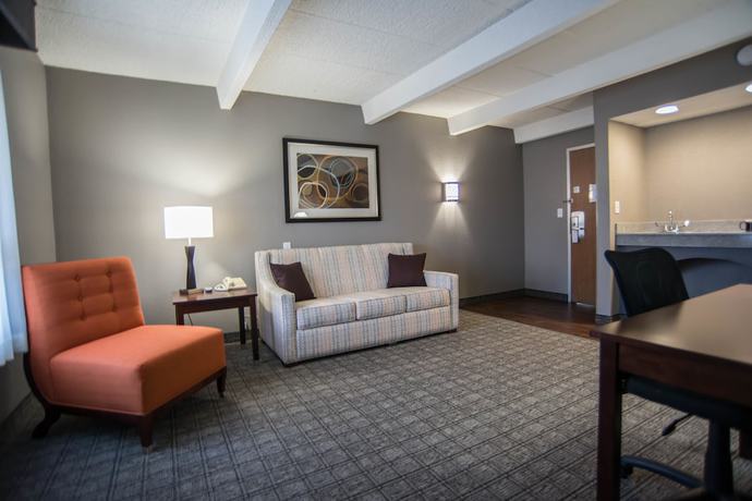 Imagen de la habitación del Hotel Eastland Suites And Conference Center. Foto 7