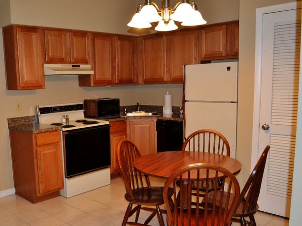 Imagen de la habitación del Hotel Eastland Suites And Conference Center. Foto 12