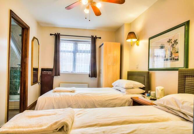 Imagen general del Hotel Easton Guest House. Foto 5