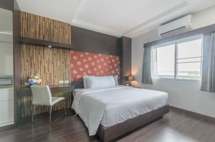 Imagen de la habitación del Hotel Eastpana, Si Racha. Foto 11